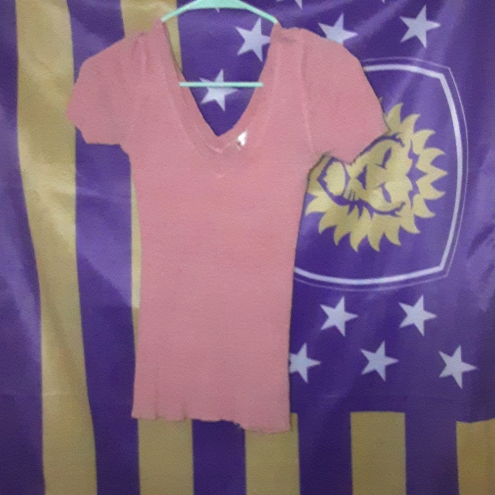 🎉3 for$10 V neck shirt